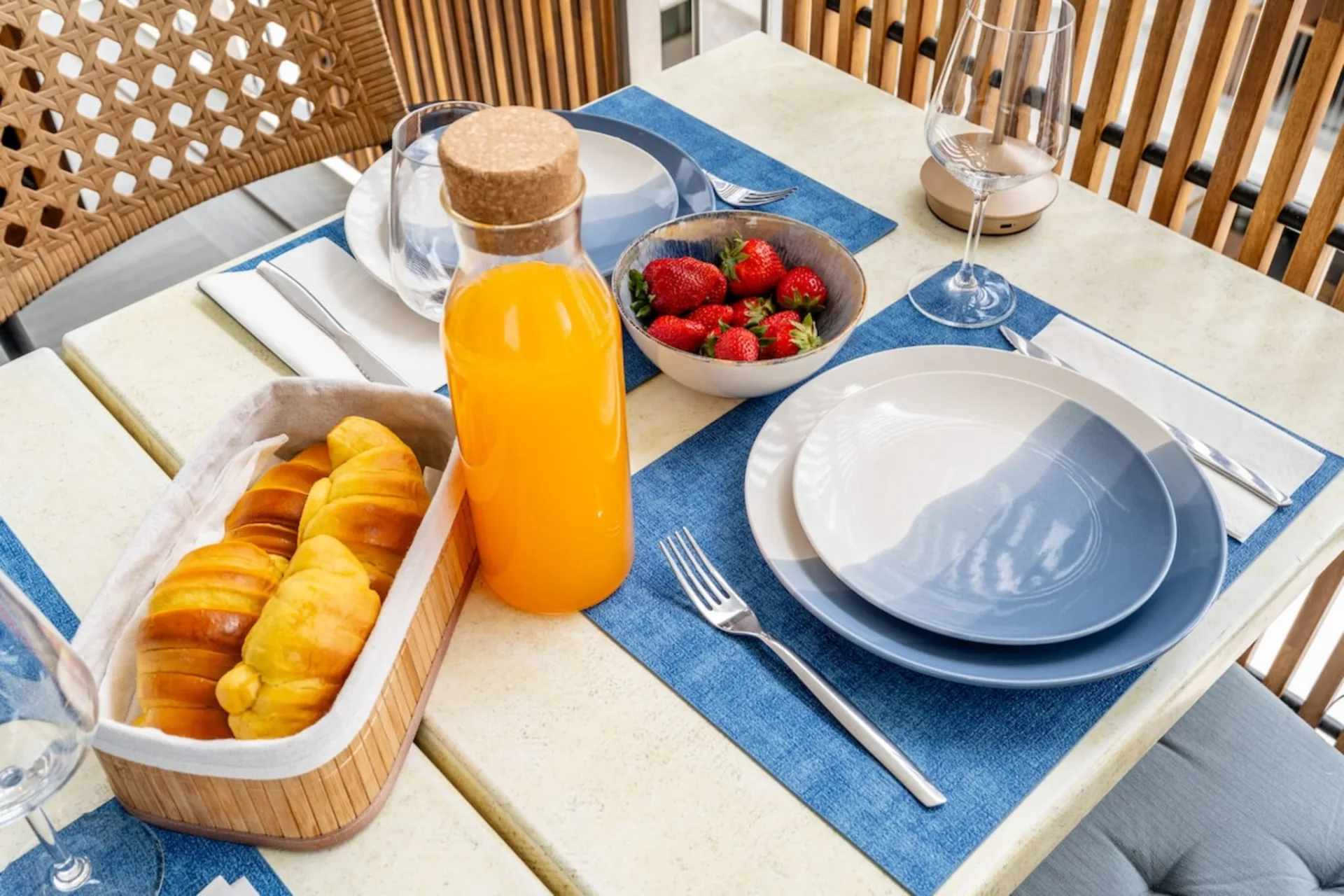 Simili Bayline – Luxury Beachfront & Spa, fotografia 18 de 38