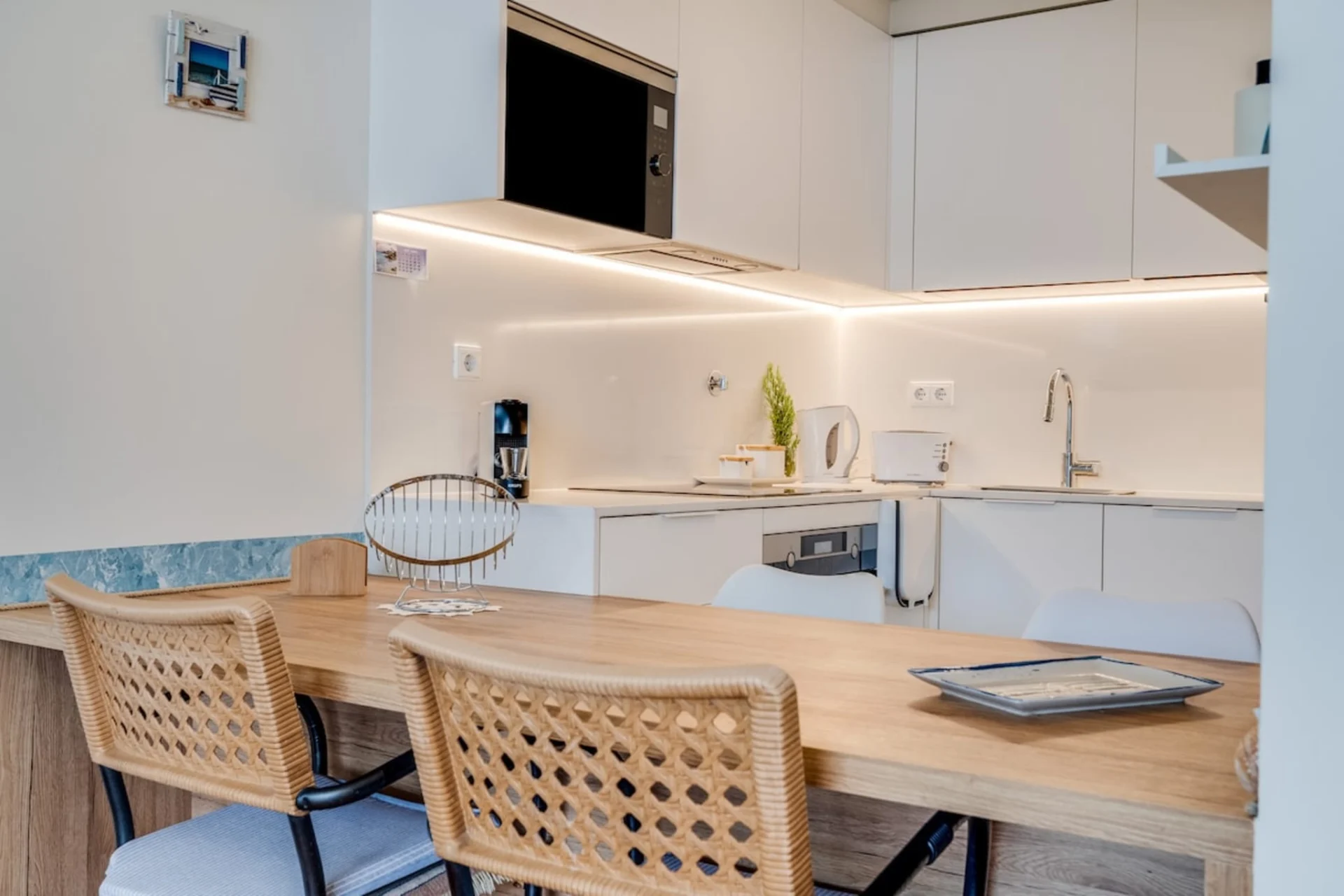 Simili Bayline – Luxury Beachfront & Spa, fotografia 32 de 38
